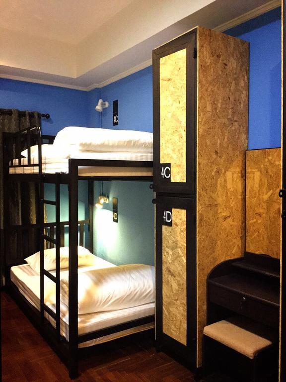 Eden Walking Street Hostel Chiang Mai Rum bild