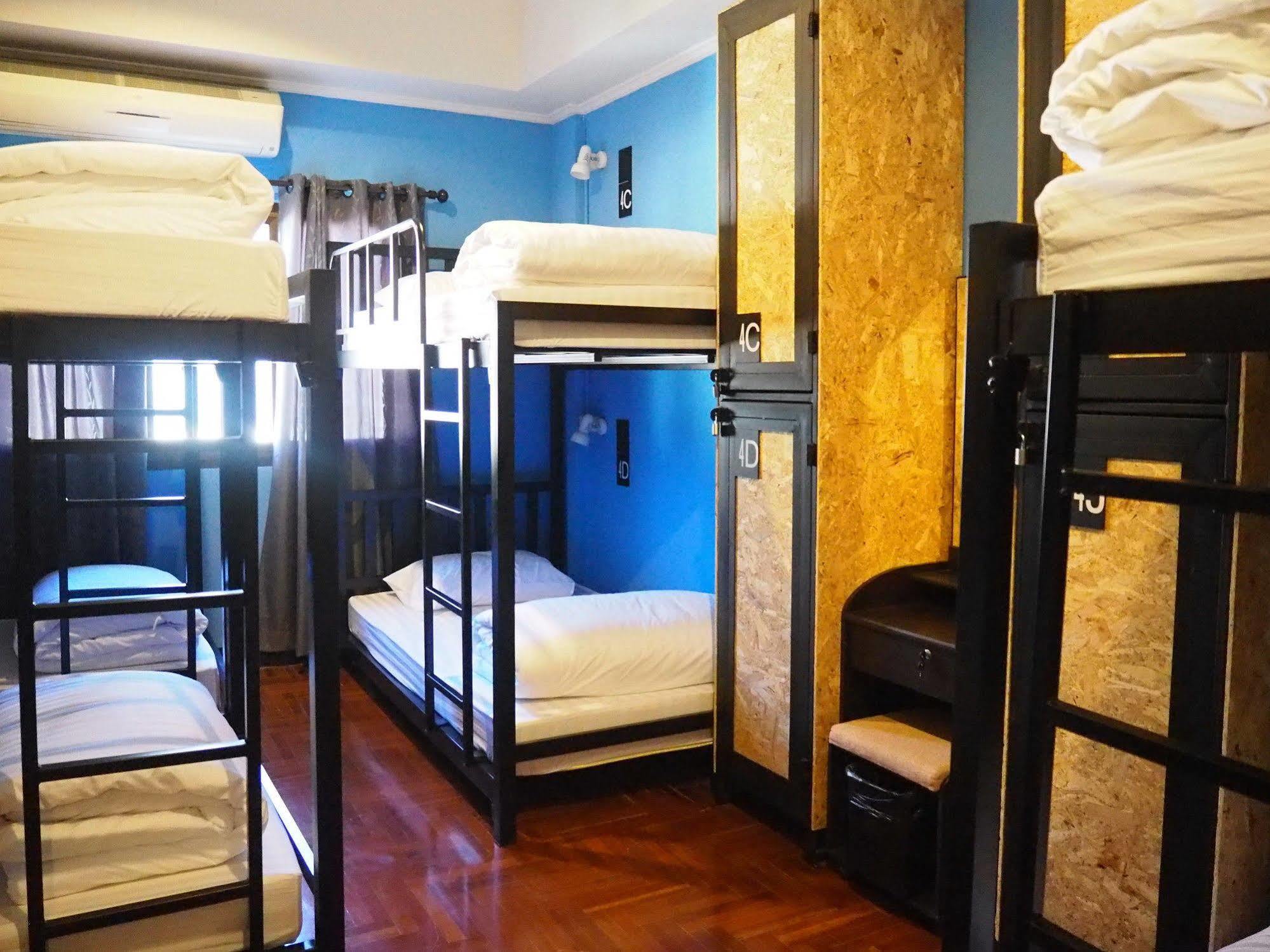 Eden Walking Street Hostel Chiang Mai Exteriör bild